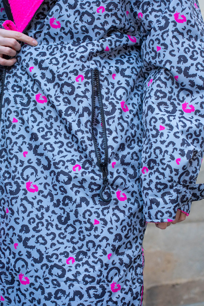 NEW!! Pro Recycled Change Robe - Grey/Pink Leopard - Slouchy